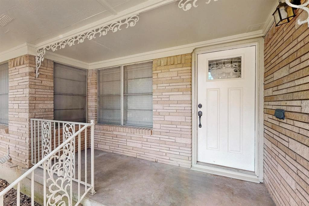 1441 Hawley Lane, Dallas TX 75217 - Photo 4