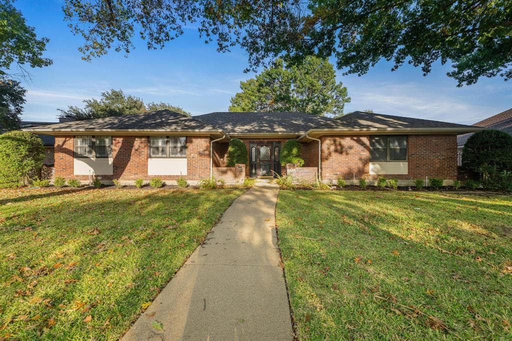 4605 Brentgate Court, Arlington TX 76017