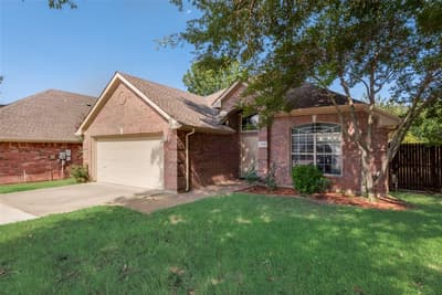 204 Fox Wood Drive, McKinney TX 75071 - Photo 2