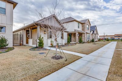 4704 Simple Pathway Street, Haltom City TX 76117
