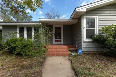 2010 4th Street, Brownwood TX 76801 - Photo 2