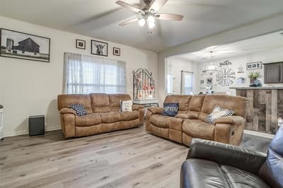 191 Presidents Way, Venus TX 76084 - Photo 4