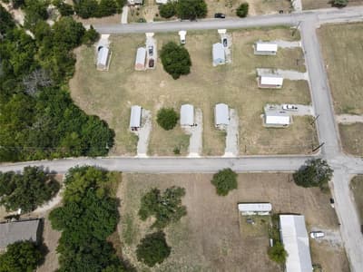 507 Ussery Street, Bowie TX 76230 - Photo 4