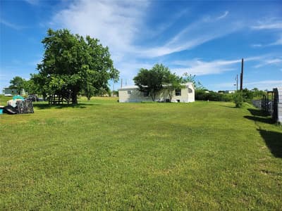 308 Coyote Trail, Rhome TX 76078 - Photo 5