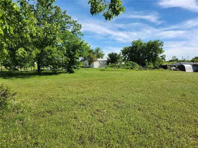 308 Coyote Trail, Rhome TX 76078 - Photo 4
