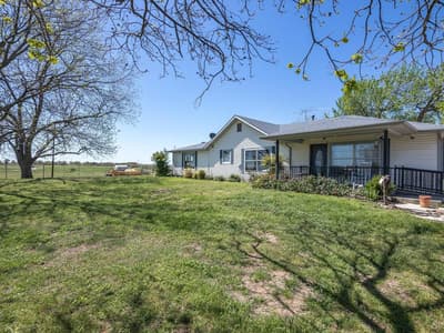 1006 County Road 2475, Alvord TX 76225 - Photo 4