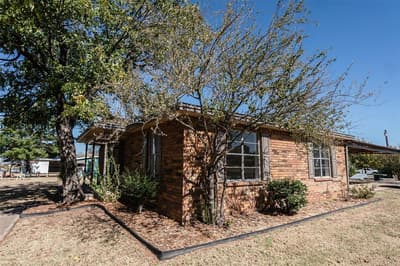 1226 Clay Street, Nocona TX 76255 - Photo 5