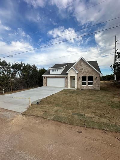 5829 Black Pine Circle, Granbury TX 76048 - Photo 2