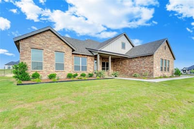 412 COLLUM View, Azle TX 76020