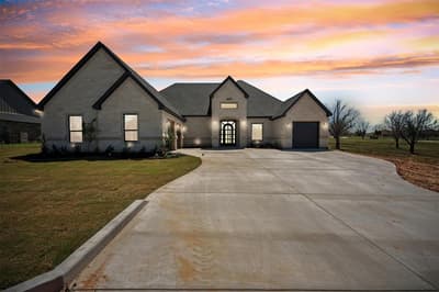 2409 Candlestick Drive, Granbury TX 76049 - Photo 2