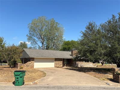 1405 N Prairie Wind Boulevard, Stephenville TX 76401