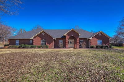 302 Briarwood Lane, Sulphur Springs TX 75482