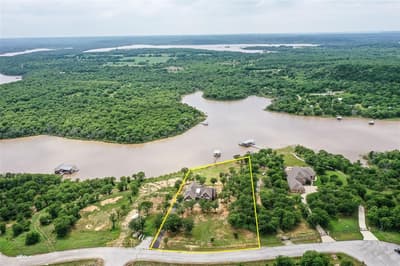 133 Sunset Bay Pointe Court, Chico TX 76431
