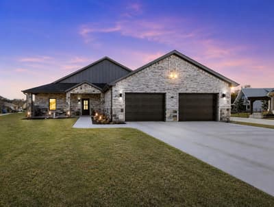 502 S Bay Court, Runaway Bay TX 76426