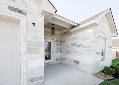 816 Secretariat Drive, Hewitt TX 76643 - Photo 3