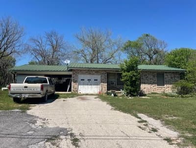 604 Goshen Road, Springtown TX 76082 - Photo 3