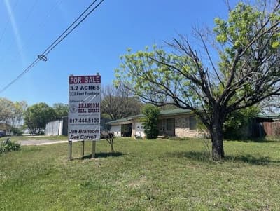 604 Goshen Road, Springtown TX 76082