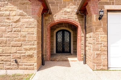 3024 Red Oak Drive, Granbury TX 76048