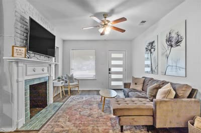 4040 Carolyn Road, Fort Worth TX 76109