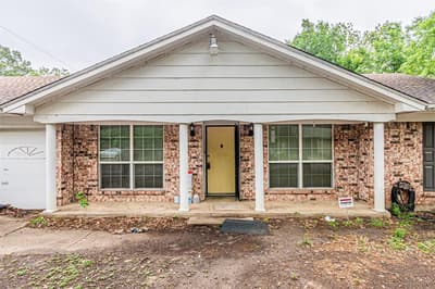 2525 Warren Lane, Fort Worth TX 76112 - Photo 4