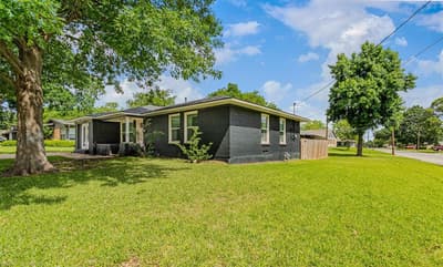 1701 W College Street, Sherman TX 75092 - Photo 2