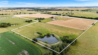 590 County Road 385, Valley View TX 76272 - Photo 2