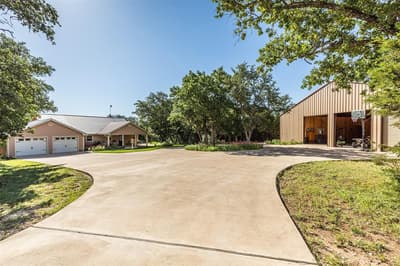 420 Private Road 1400 E, Morgan TX 76671