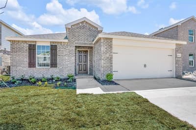 1061 Castroville Drive, Forney TX 75126