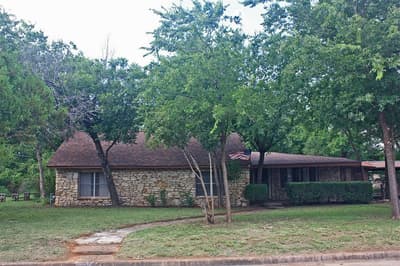 305 Bryan Street, Glen Rose TX 76043 - Photo 3