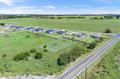8876 FM 1237 Spur, Troy TX 76579 - Photo 2