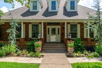 207 Baker Park Drive, Sherman TX 75092 - Photo 2