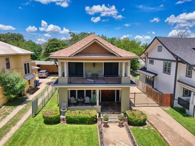 2215 Morrow Avenue, Waco TX 76707 - Photo 2