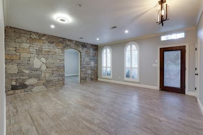 4502 Ridgecrest Drive, Arlington TX 76017 - Photo 4