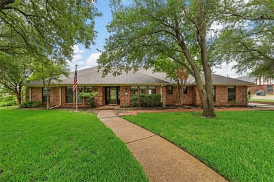 8216 Teakwood Drive, Woodway TX 76712