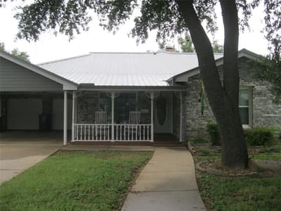 1302 W Wheeler Street, Breckenridge TX 76424 - Photo 2