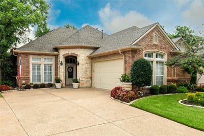 2011 Channing Park Drive, Arlington TX 76013 - Photo 2
