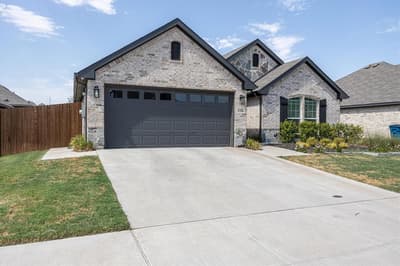 116 Cadyn Drive, Keene TX 76059 - Photo 2