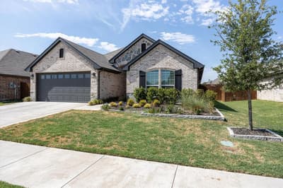 116 Cadyn Drive, Keene TX 76059 - Photo 3