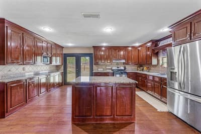 810 Alexander Road, Stephenville TX 76401 - Photo 2