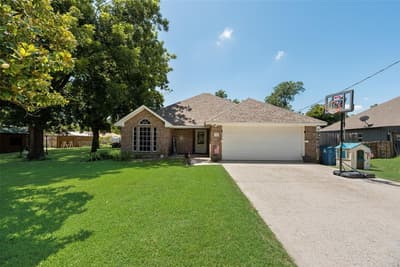 104 E North Street, Aubrey TX 76227 - Photo 3