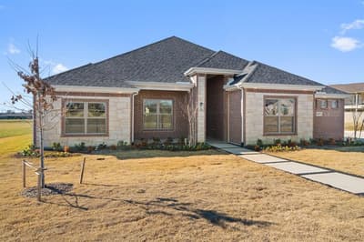1607 Pebble Beach Lane, Cedar Hill TX 75104 - Photo 2