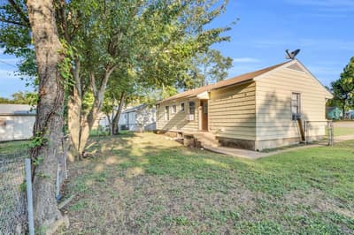 202 W Wheatland Road, Duncanville TX 75116 - Photo 4