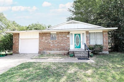 421 E Wilbarger Street, Bowie TX 76230 - Photo 5