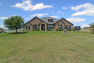 194 County Road 4430, Rhome TX 76078 - Photo 4