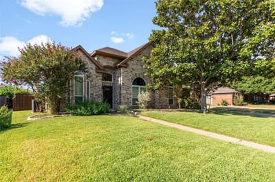 622 Meadowcrest Drive, Highland Village TX 75077 - Photo 2