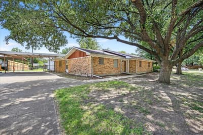 1207 Royal Drive, Kaufman TX 75142