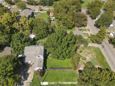 815 Viola Street, Dallas TX 75203 - Photo 2