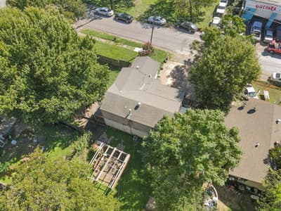 815 Viola Street, Dallas TX 75203 - Photo 3