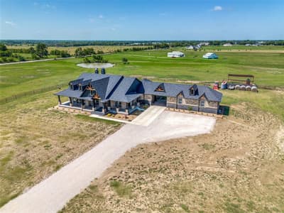 1010 Vz County Road 3415, Wills Point TX 75169