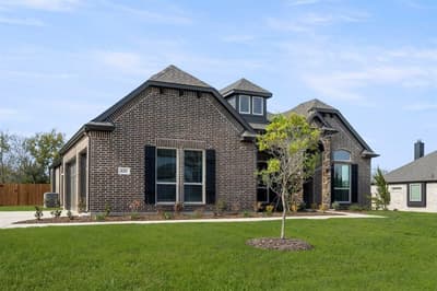621 S Hidden Lakes, DeSoto TX 75115 - Photo 2